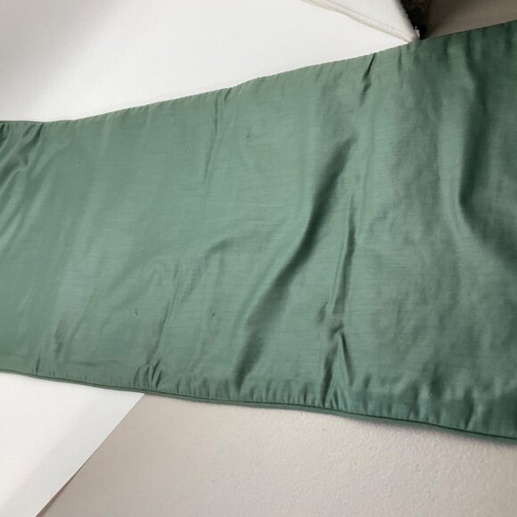 Vintage Christmas Angels Tapestry Table Runner 35" Made USA Christmas - Picture 10 of 11